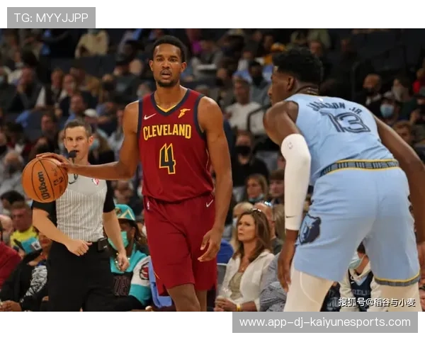 国王若继续拖延调整，季后赛希望或将破灭！